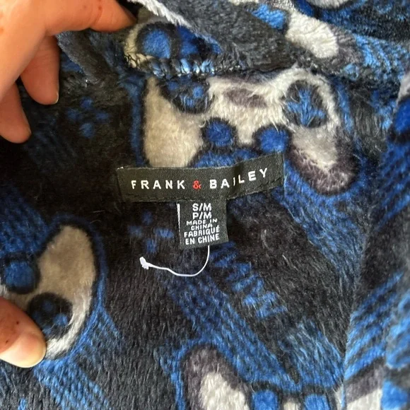 mens robe - Picture 2 of 2